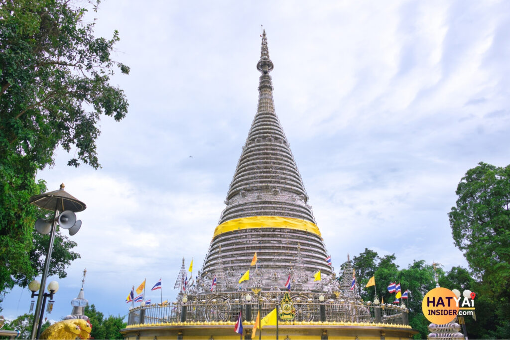 stainless steel temple - temple in hatyai